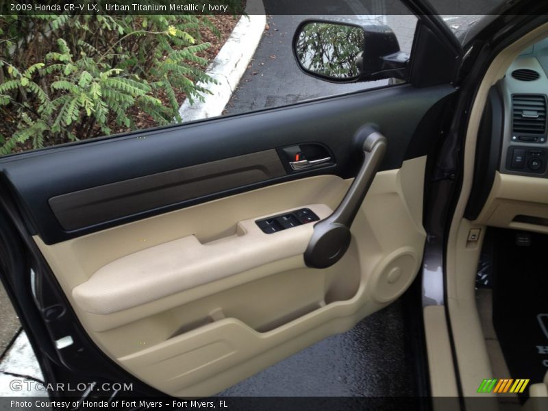 Urban Titanium Metallic / Ivory 2009 Honda CR-V LX
