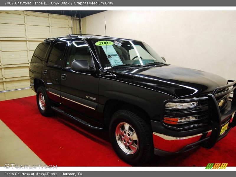 Onyx Black / Graphite/Medium Gray 2002 Chevrolet Tahoe LS