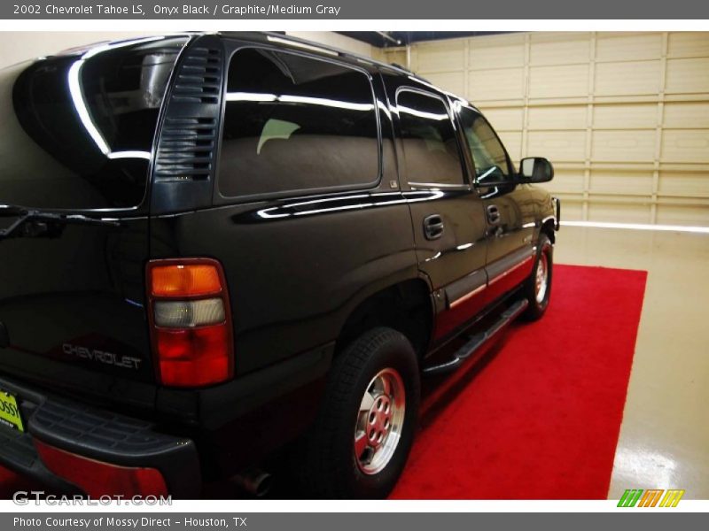 Onyx Black / Graphite/Medium Gray 2002 Chevrolet Tahoe LS