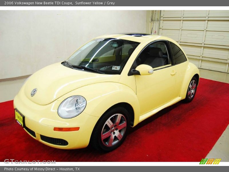 Sunflower Yellow / Grey 2006 Volkswagen New Beetle TDI Coupe