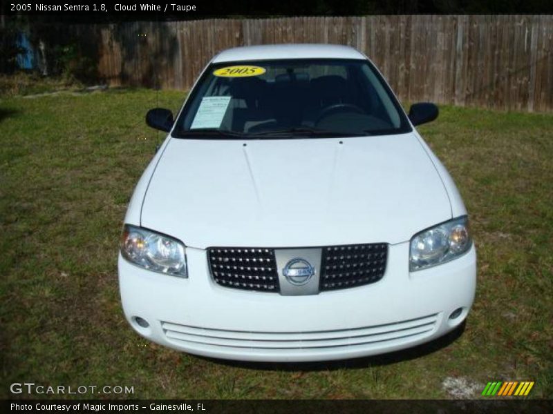 Cloud White / Taupe 2005 Nissan Sentra 1.8