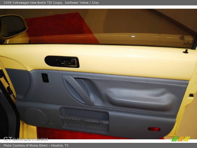 Sunflower Yellow / Grey 2006 Volkswagen New Beetle TDI Coupe