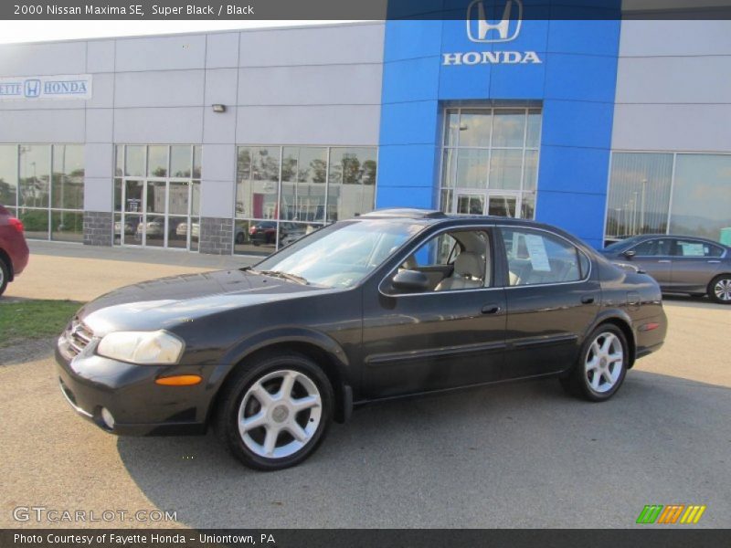 Super Black / Black 2000 Nissan Maxima SE