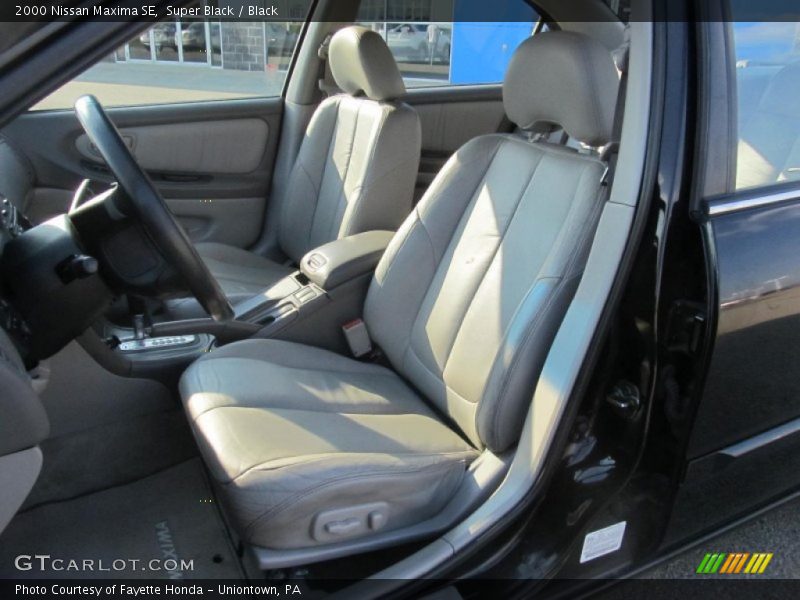 Super Black / Black 2000 Nissan Maxima SE