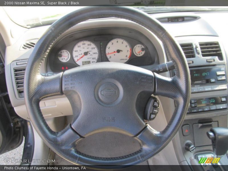 Super Black / Black 2000 Nissan Maxima SE