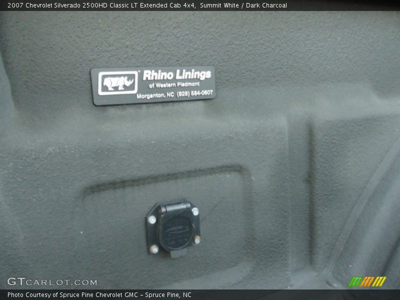 Summit White / Dark Charcoal 2007 Chevrolet Silverado 2500HD Classic LT Extended Cab 4x4