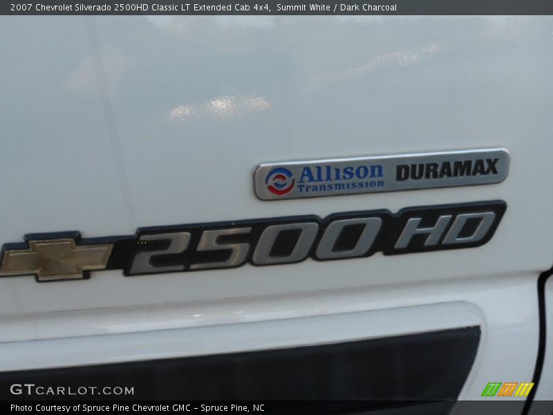 Summit White / Dark Charcoal 2007 Chevrolet Silverado 2500HD Classic LT Extended Cab 4x4
