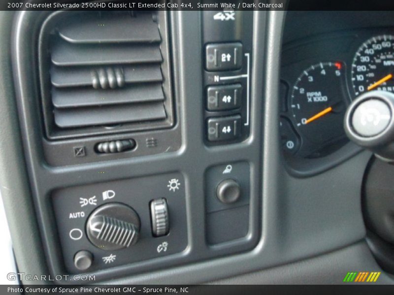 Summit White / Dark Charcoal 2007 Chevrolet Silverado 2500HD Classic LT Extended Cab 4x4