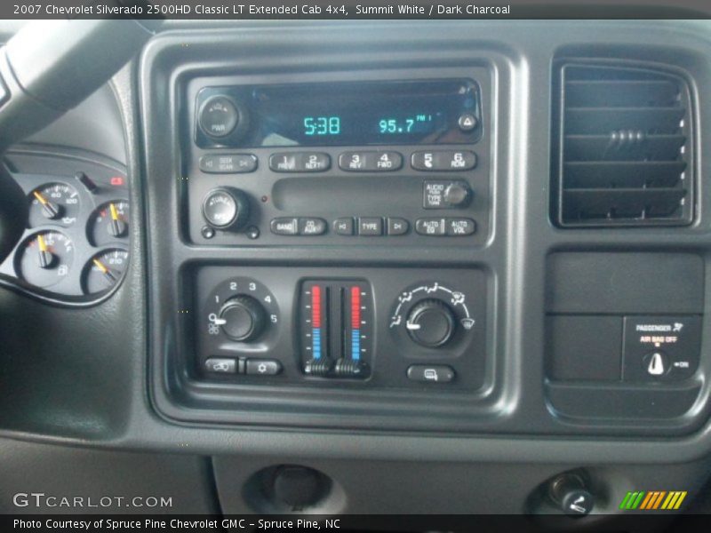 Summit White / Dark Charcoal 2007 Chevrolet Silverado 2500HD Classic LT Extended Cab 4x4