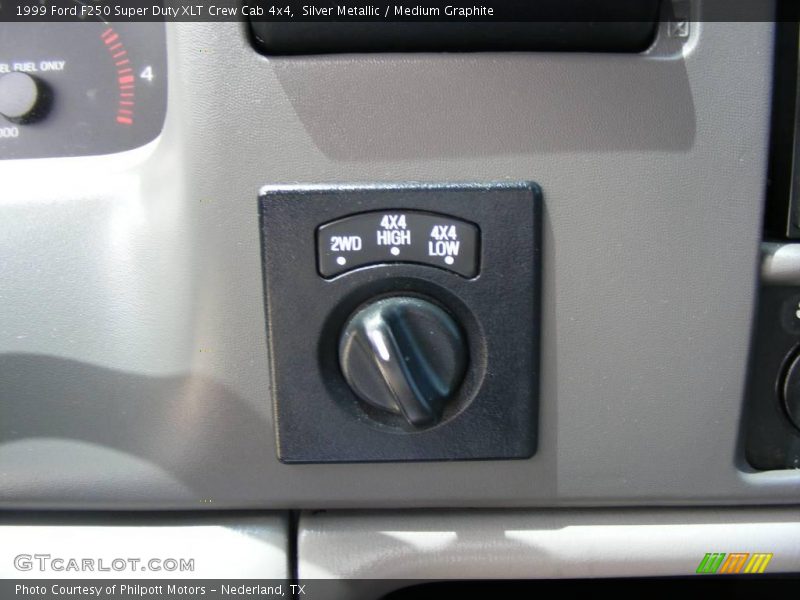 Silver Metallic / Medium Graphite 1999 Ford F250 Super Duty XLT Crew Cab 4x4