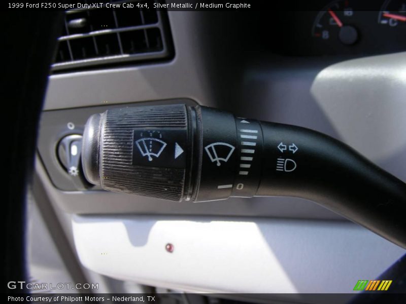 Silver Metallic / Medium Graphite 1999 Ford F250 Super Duty XLT Crew Cab 4x4