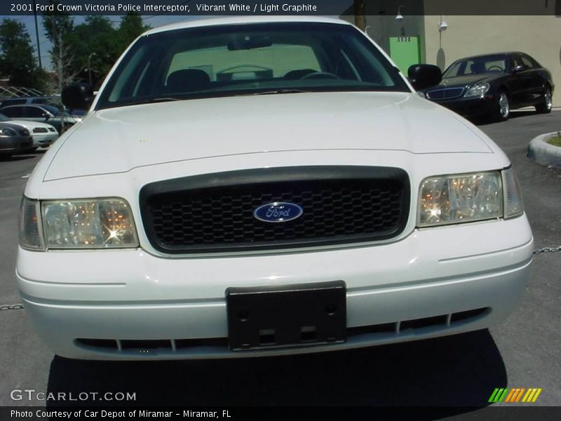 Vibrant White / Light Graphite 2001 Ford Crown Victoria Police Interceptor