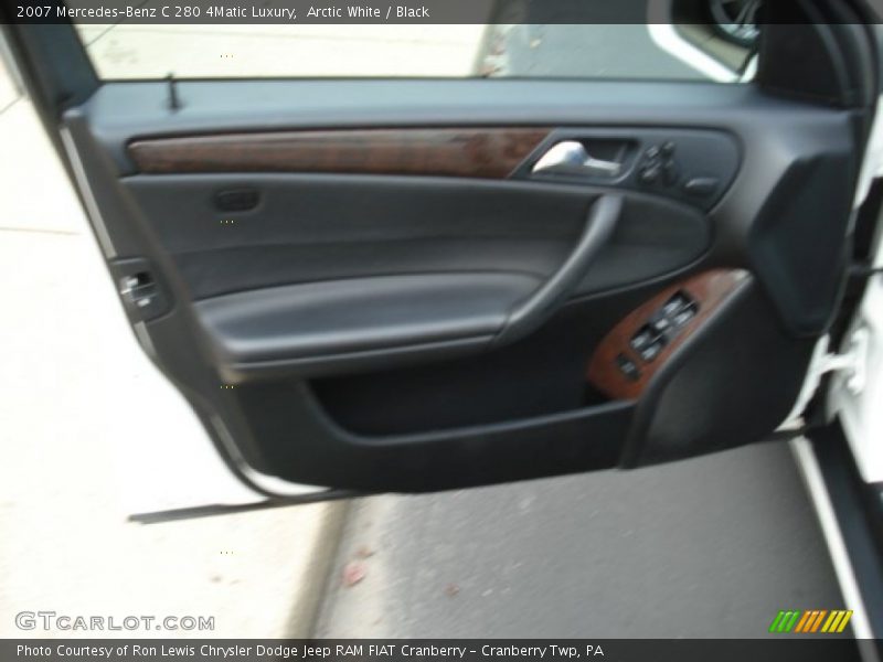 Arctic White / Black 2007 Mercedes-Benz C 280 4Matic Luxury
