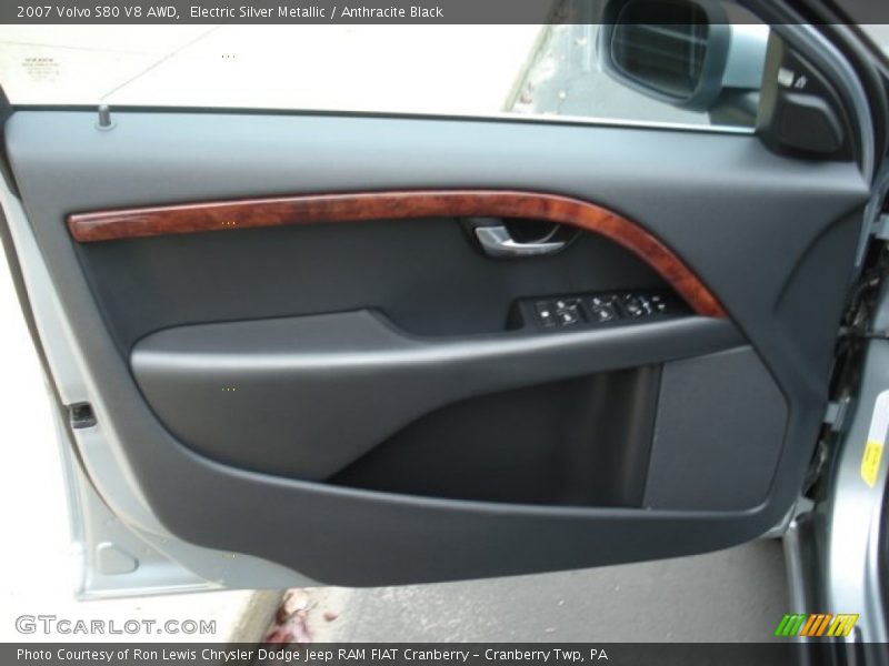 Electric Silver Metallic / Anthracite Black 2007 Volvo S80 V8 AWD