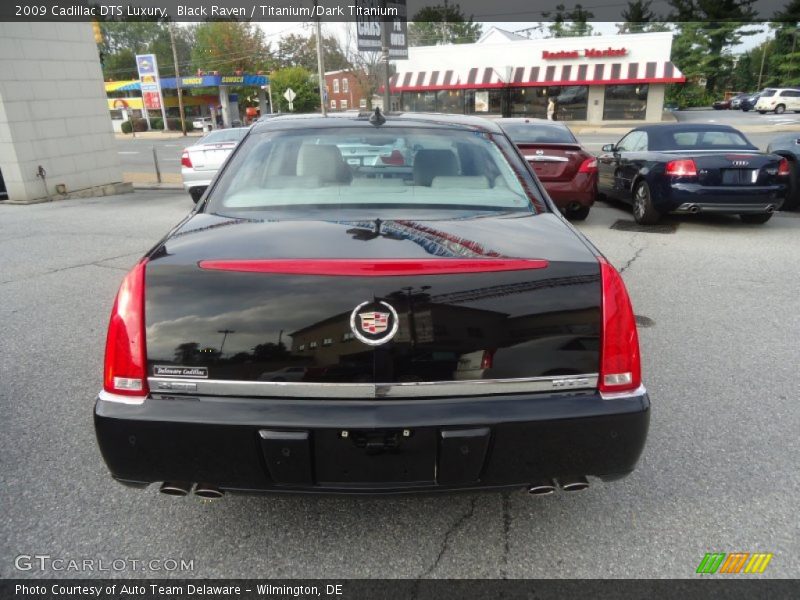 Black Raven / Titanium/Dark Titanium 2009 Cadillac DTS Luxury