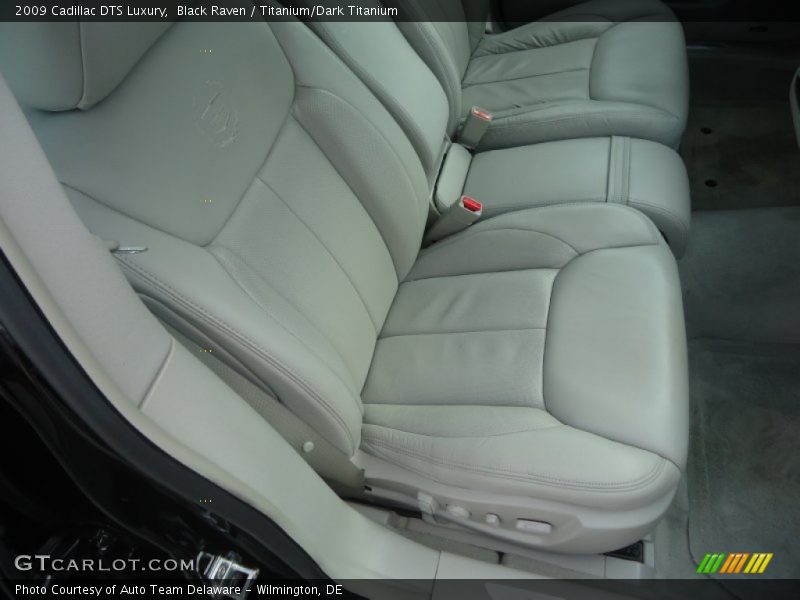 Black Raven / Titanium/Dark Titanium 2009 Cadillac DTS Luxury