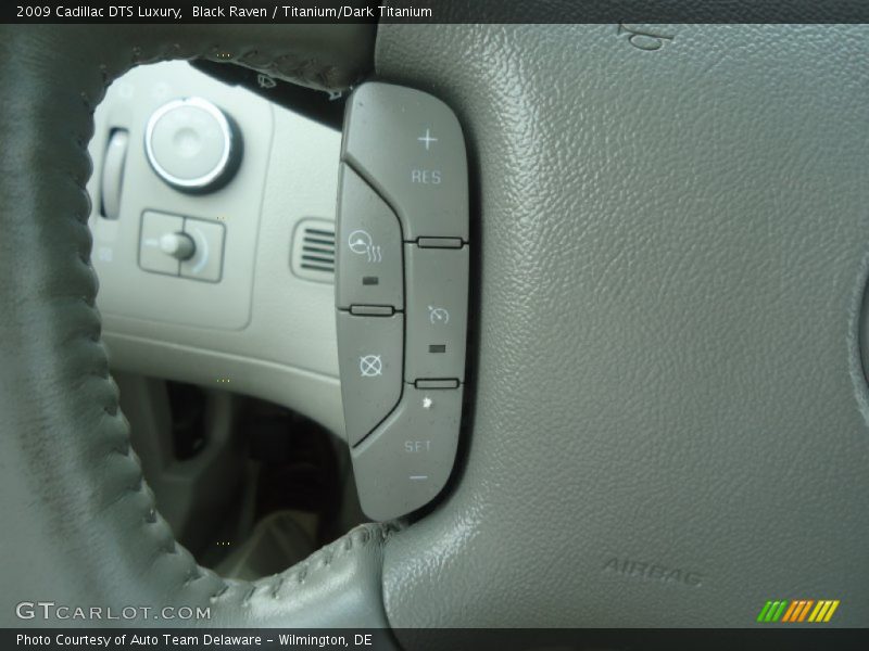 Black Raven / Titanium/Dark Titanium 2009 Cadillac DTS Luxury
