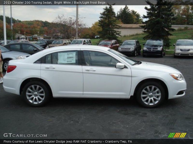 Bright White / Black/Light Frost Beige 2013 Chrysler 200 Touring Sedan