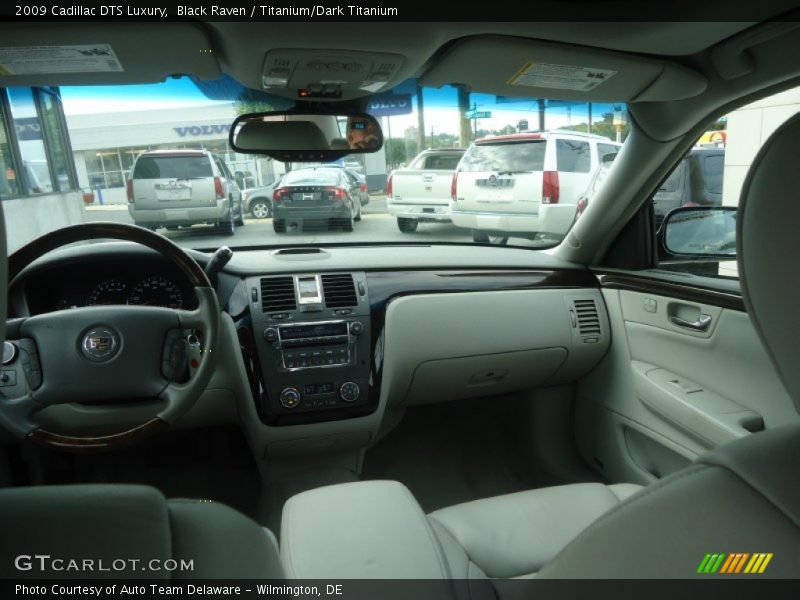 Black Raven / Titanium/Dark Titanium 2009 Cadillac DTS Luxury