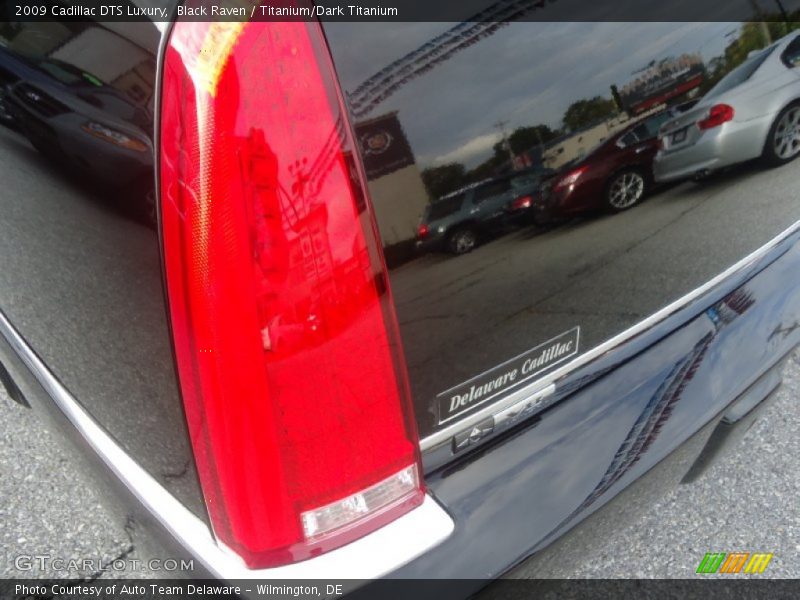 Black Raven / Titanium/Dark Titanium 2009 Cadillac DTS Luxury
