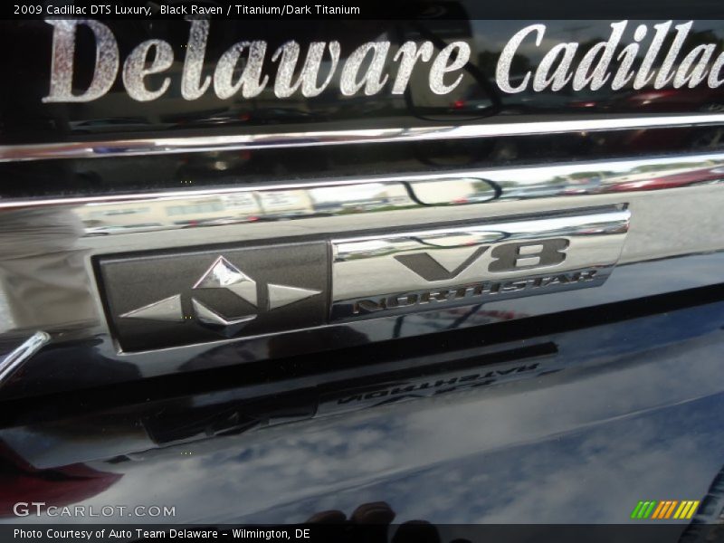 Black Raven / Titanium/Dark Titanium 2009 Cadillac DTS Luxury