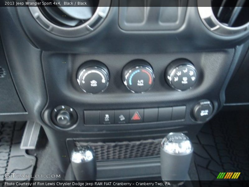 Black / Black 2013 Jeep Wrangler Sport 4x4