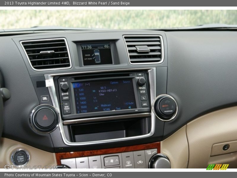 Blizzard White Pearl / Sand Beige 2013 Toyota Highlander Limited 4WD