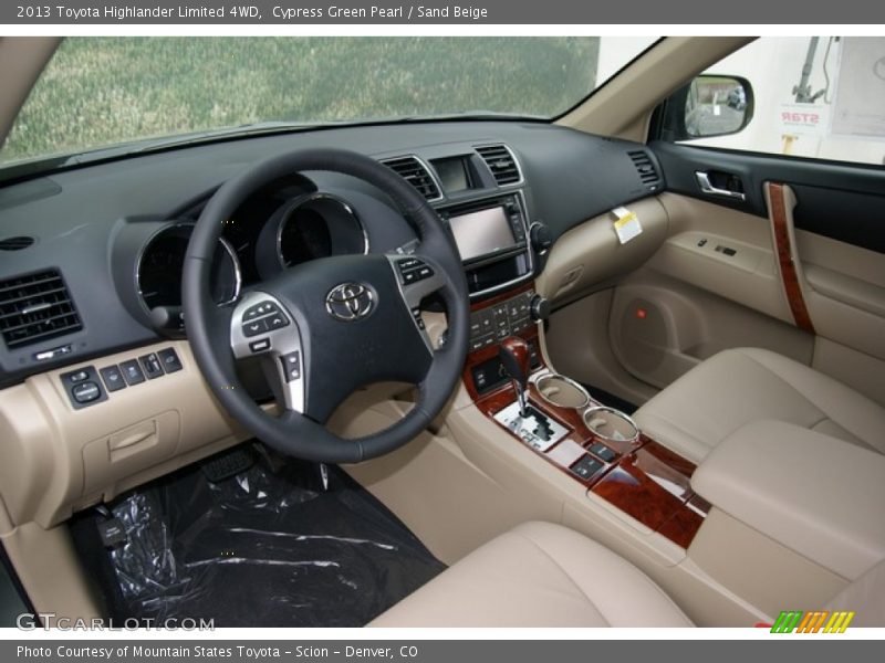 Cypress Green Pearl / Sand Beige 2013 Toyota Highlander Limited 4WD
