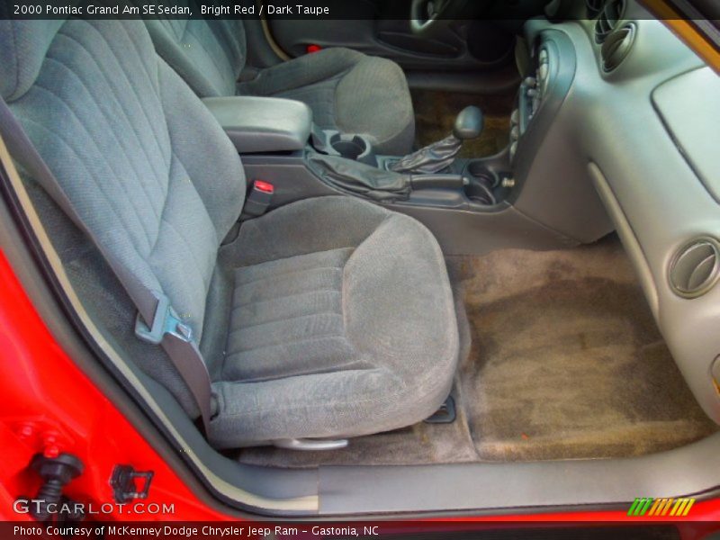 Bright Red / Dark Taupe 2000 Pontiac Grand Am SE Sedan