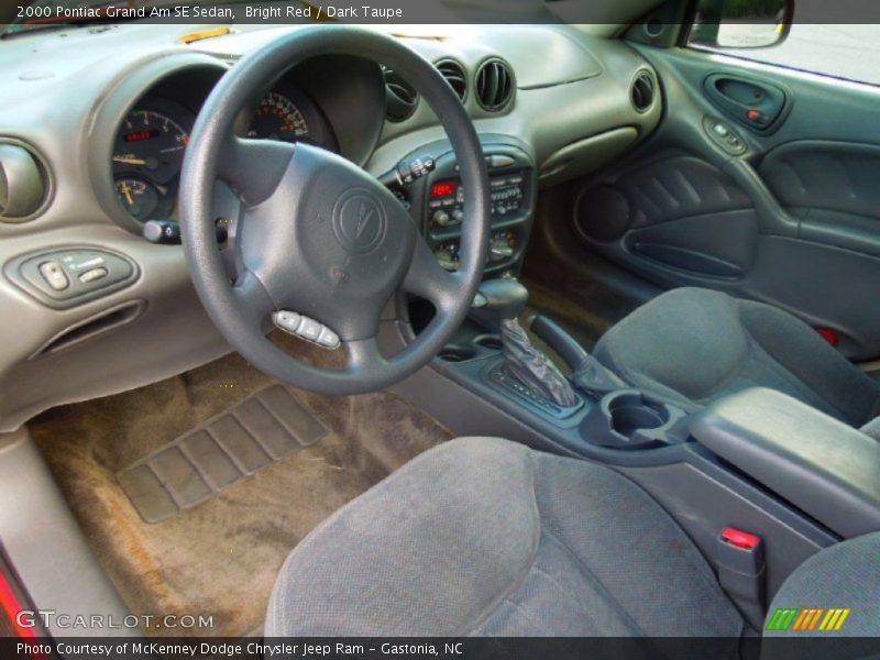 Bright Red / Dark Taupe 2000 Pontiac Grand Am SE Sedan
