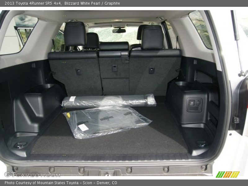 Blizzard White Pearl / Graphite 2013 Toyota 4Runner SR5 4x4