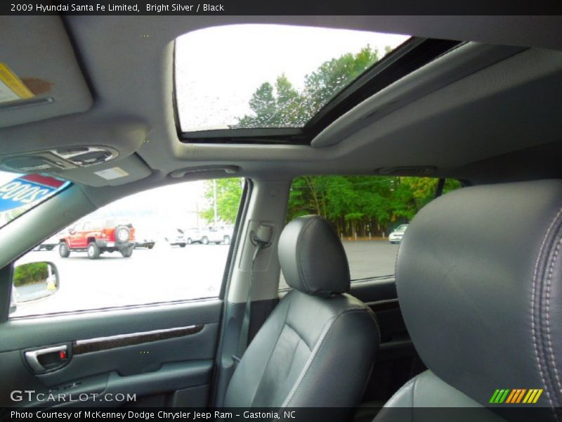 Bright Silver / Black 2009 Hyundai Santa Fe Limited
