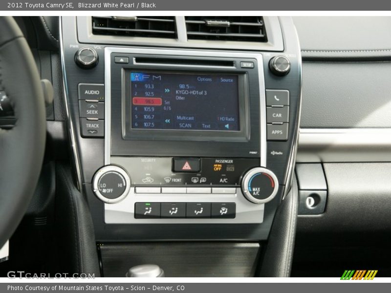 Controls of 2012 Camry SE