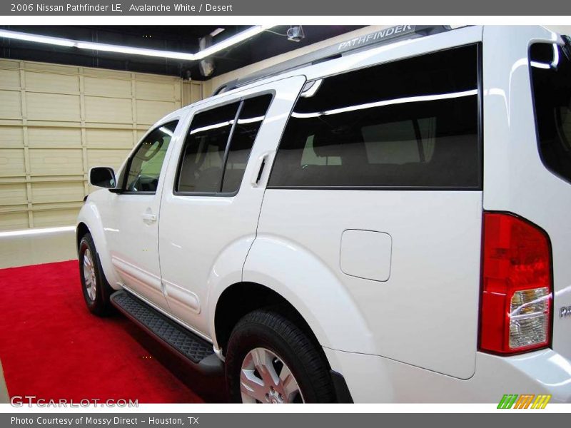 Avalanche White / Desert 2006 Nissan Pathfinder LE
