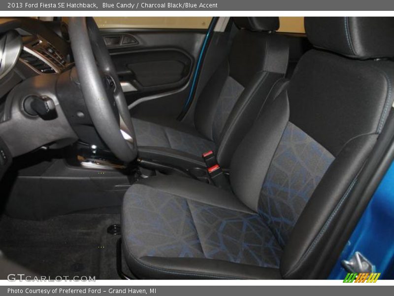 Blue Candy / Charcoal Black/Blue Accent 2013 Ford Fiesta SE Hatchback