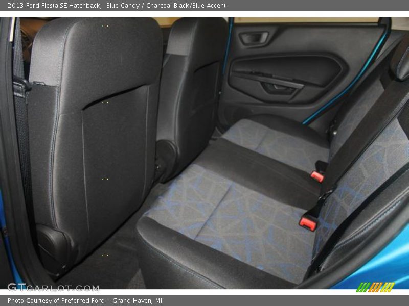 Blue Candy / Charcoal Black/Blue Accent 2013 Ford Fiesta SE Hatchback