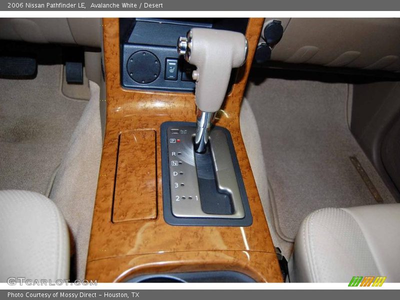 Avalanche White / Desert 2006 Nissan Pathfinder LE