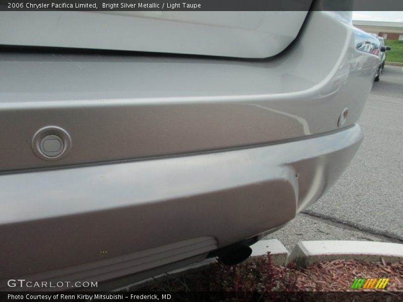 Bright Silver Metallic / Light Taupe 2006 Chrysler Pacifica Limited