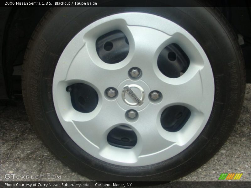 Blackout / Taupe Beige 2006 Nissan Sentra 1.8 S
