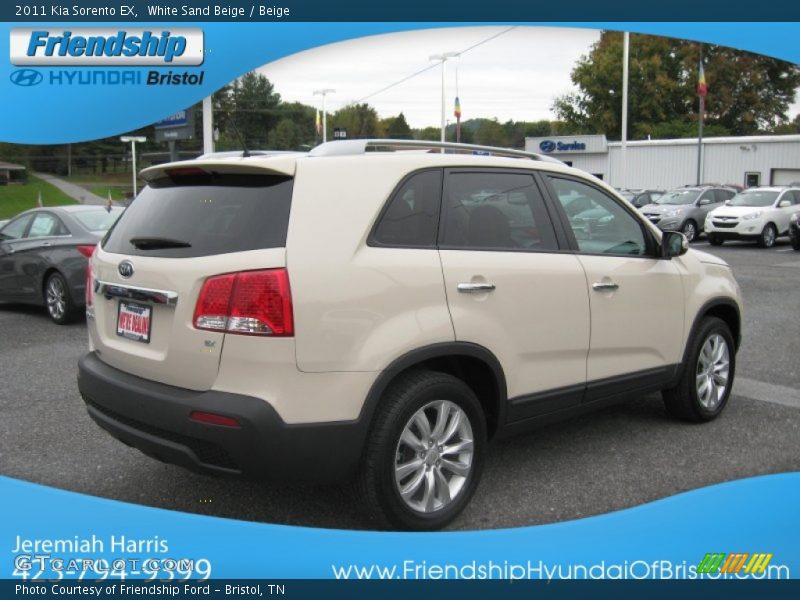 White Sand Beige / Beige 2011 Kia Sorento EX