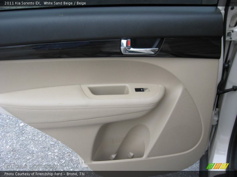 White Sand Beige / Beige 2011 Kia Sorento EX