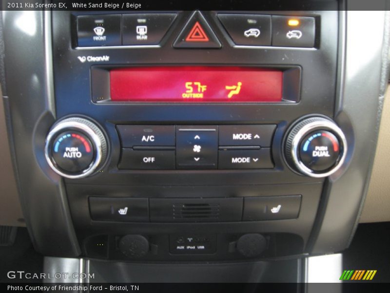 White Sand Beige / Beige 2011 Kia Sorento EX