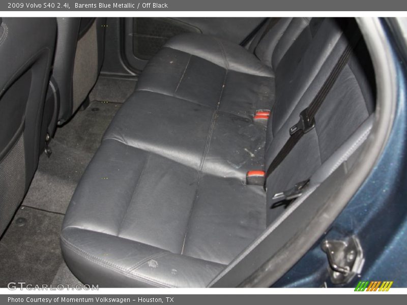 Barents Blue Metallic / Off Black 2009 Volvo S40 2.4i
