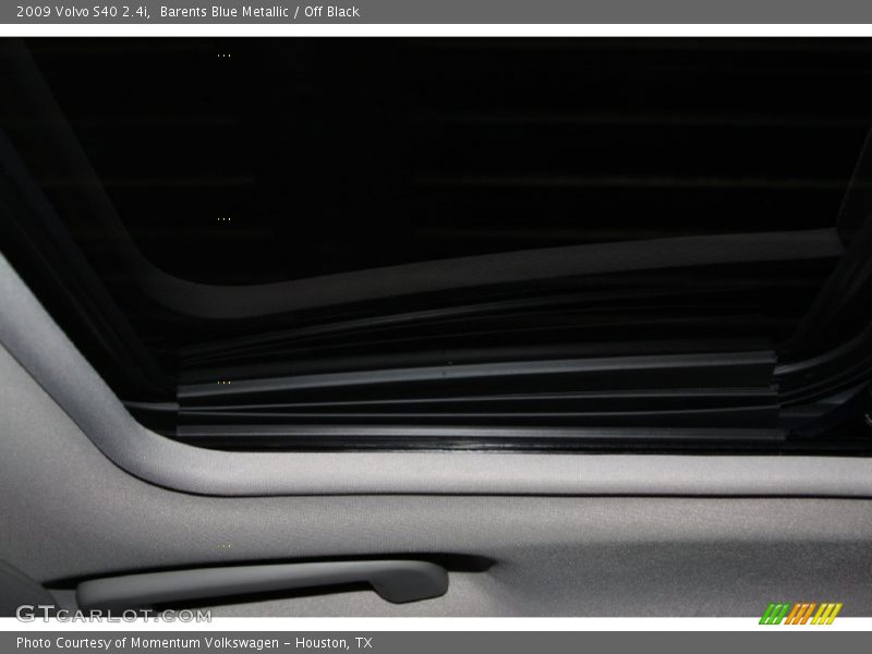 Barents Blue Metallic / Off Black 2009 Volvo S40 2.4i