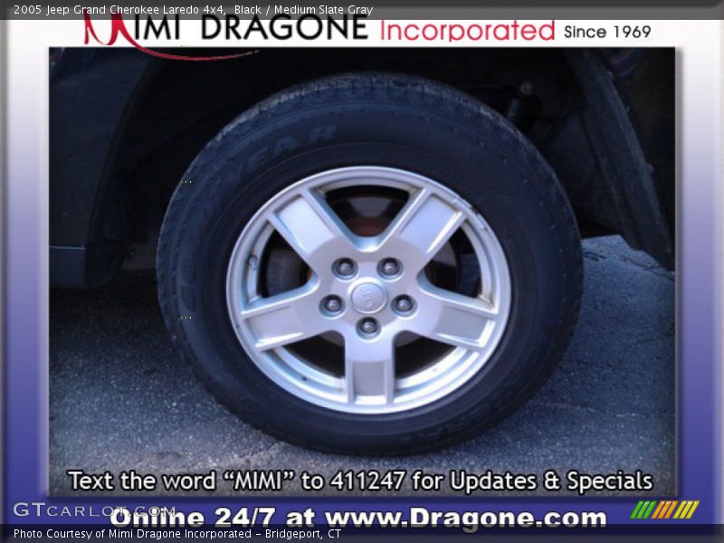 Black / Medium Slate Gray 2005 Jeep Grand Cherokee Laredo 4x4