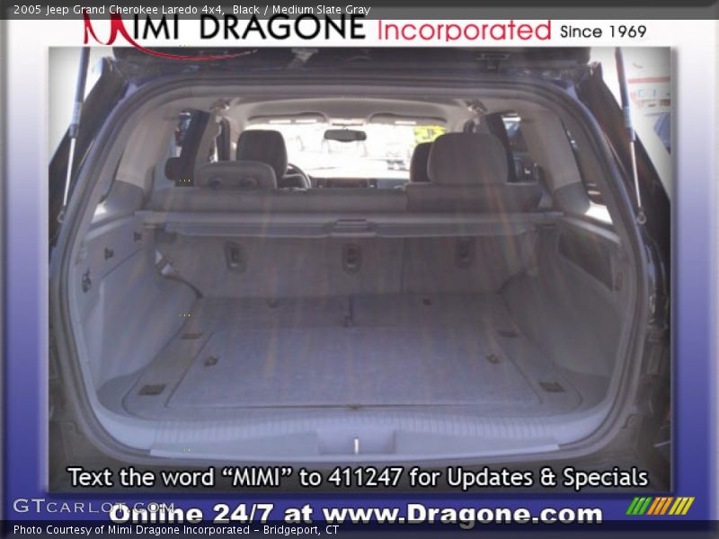 Black / Medium Slate Gray 2005 Jeep Grand Cherokee Laredo 4x4