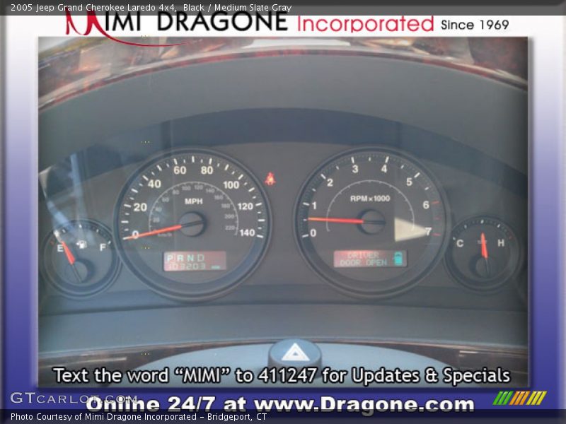 Black / Medium Slate Gray 2005 Jeep Grand Cherokee Laredo 4x4