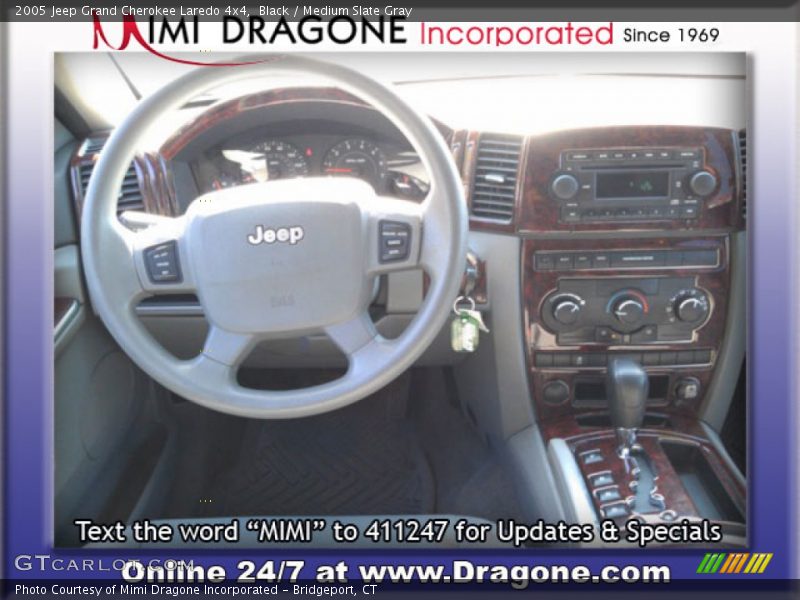 Black / Medium Slate Gray 2005 Jeep Grand Cherokee Laredo 4x4