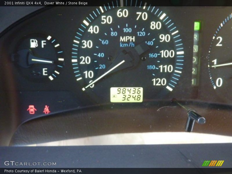 Dover White / Stone Beige 2001 Infiniti QX4 4x4