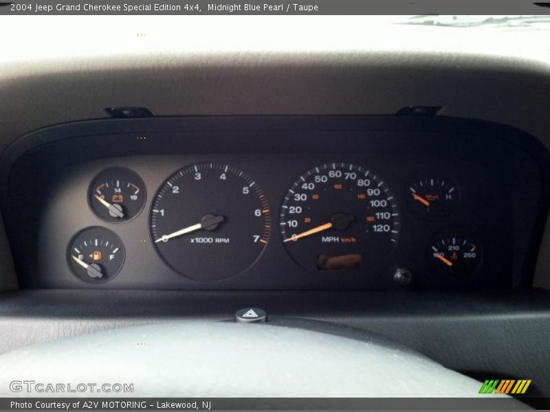 Midnight Blue Pearl / Taupe 2004 Jeep Grand Cherokee Special Edition 4x4